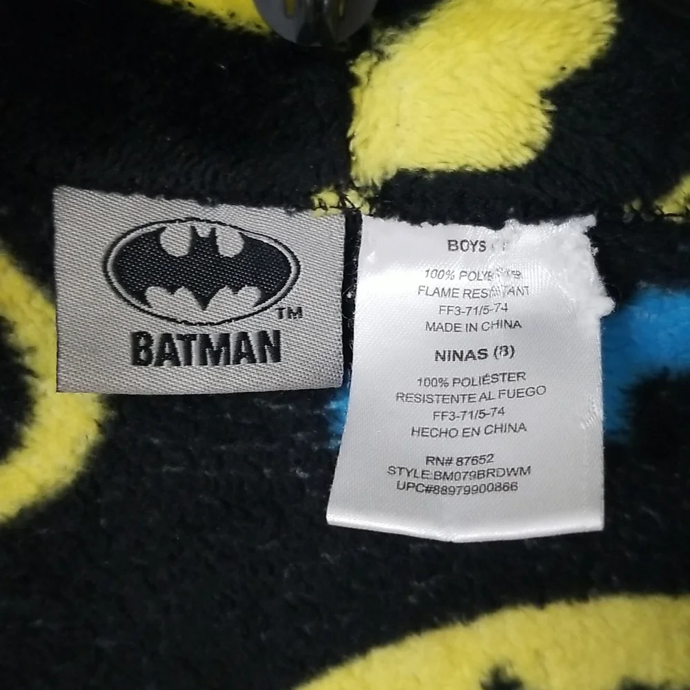 Batman Robe - Picture 2 of 6